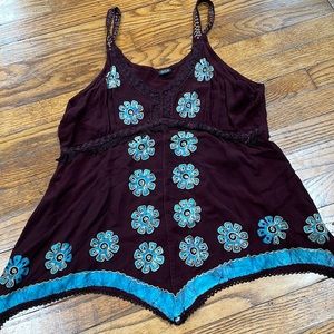 Spaghetti strap top .